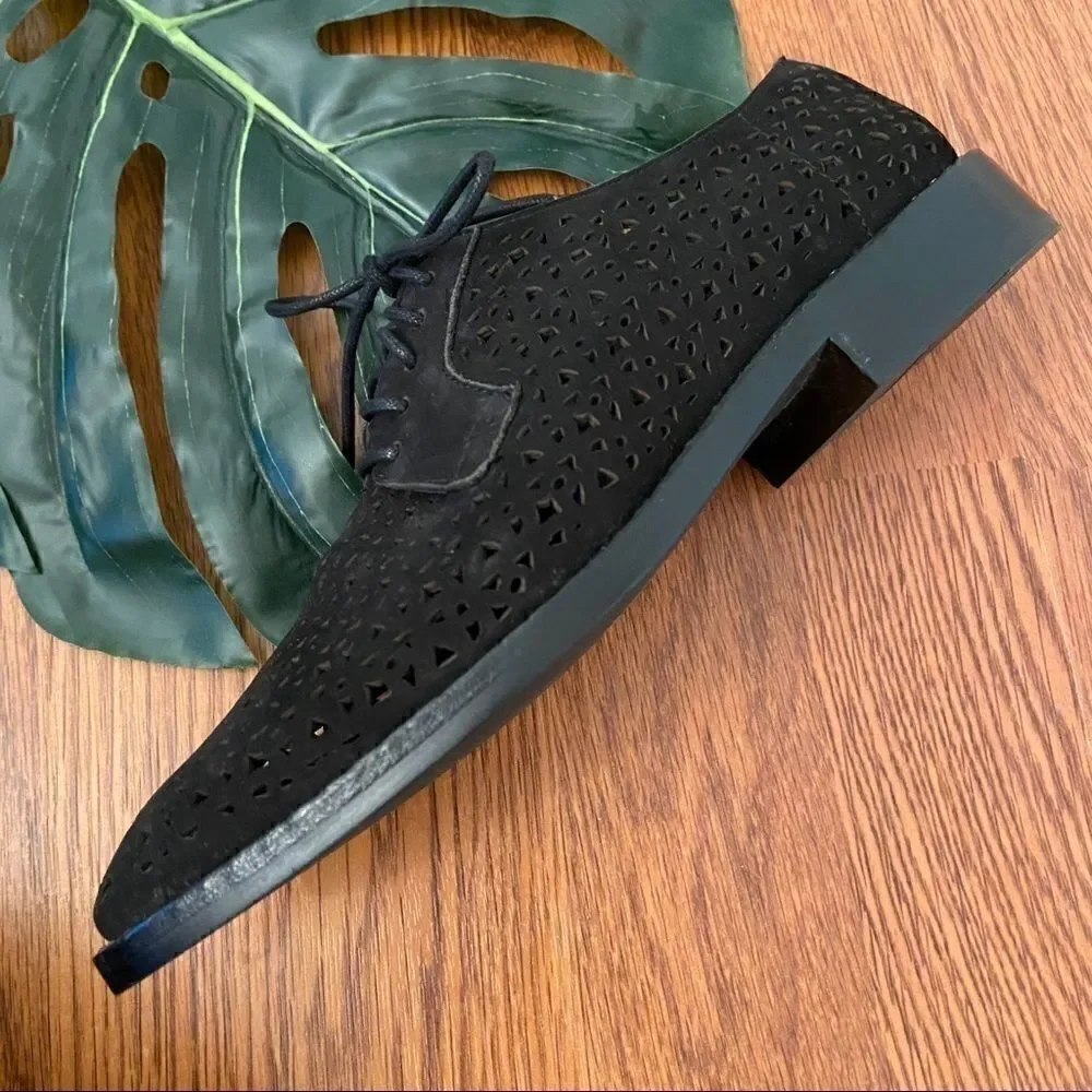 NEW Vince Camuto Lesta Perforated Derby Oxfords